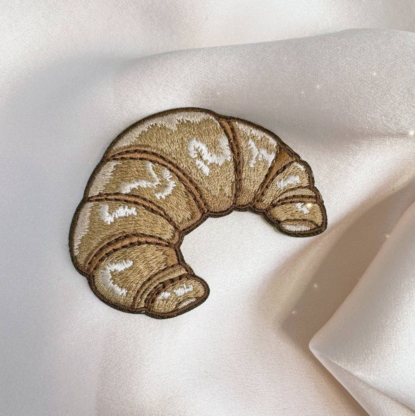 Croissant Brodert Strykemerke