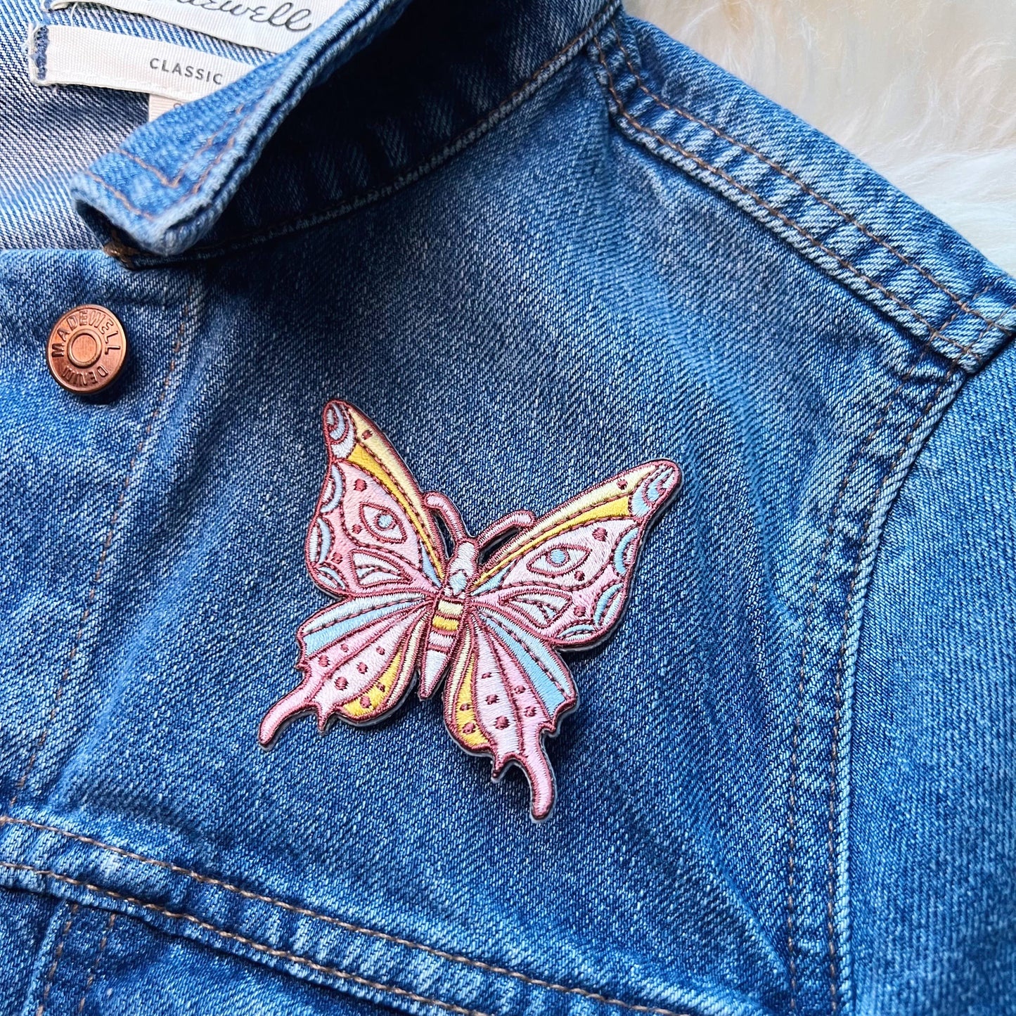 Sommerfugl Brodert Strykemerke