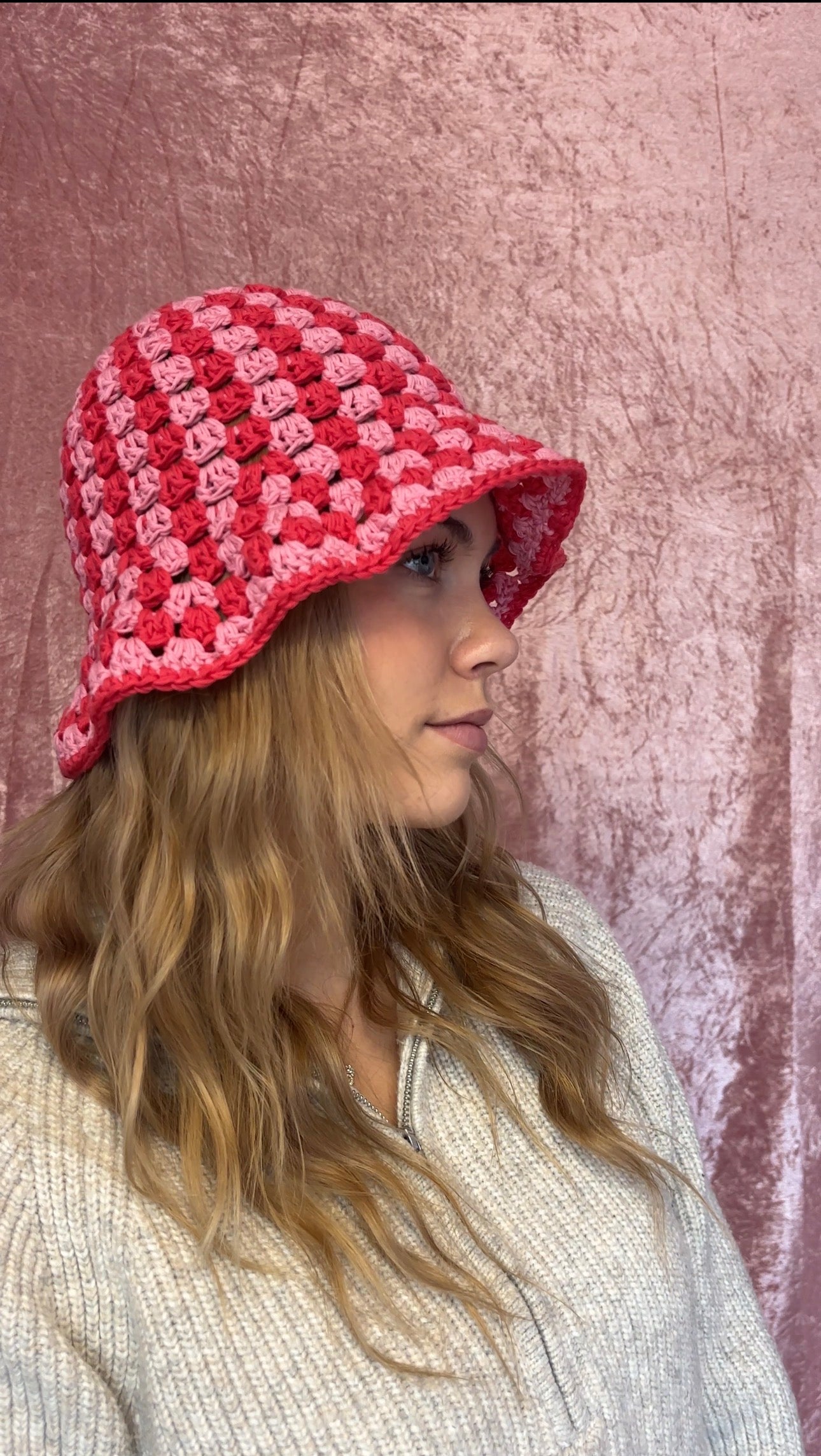 Rosa valentines bøttehatt