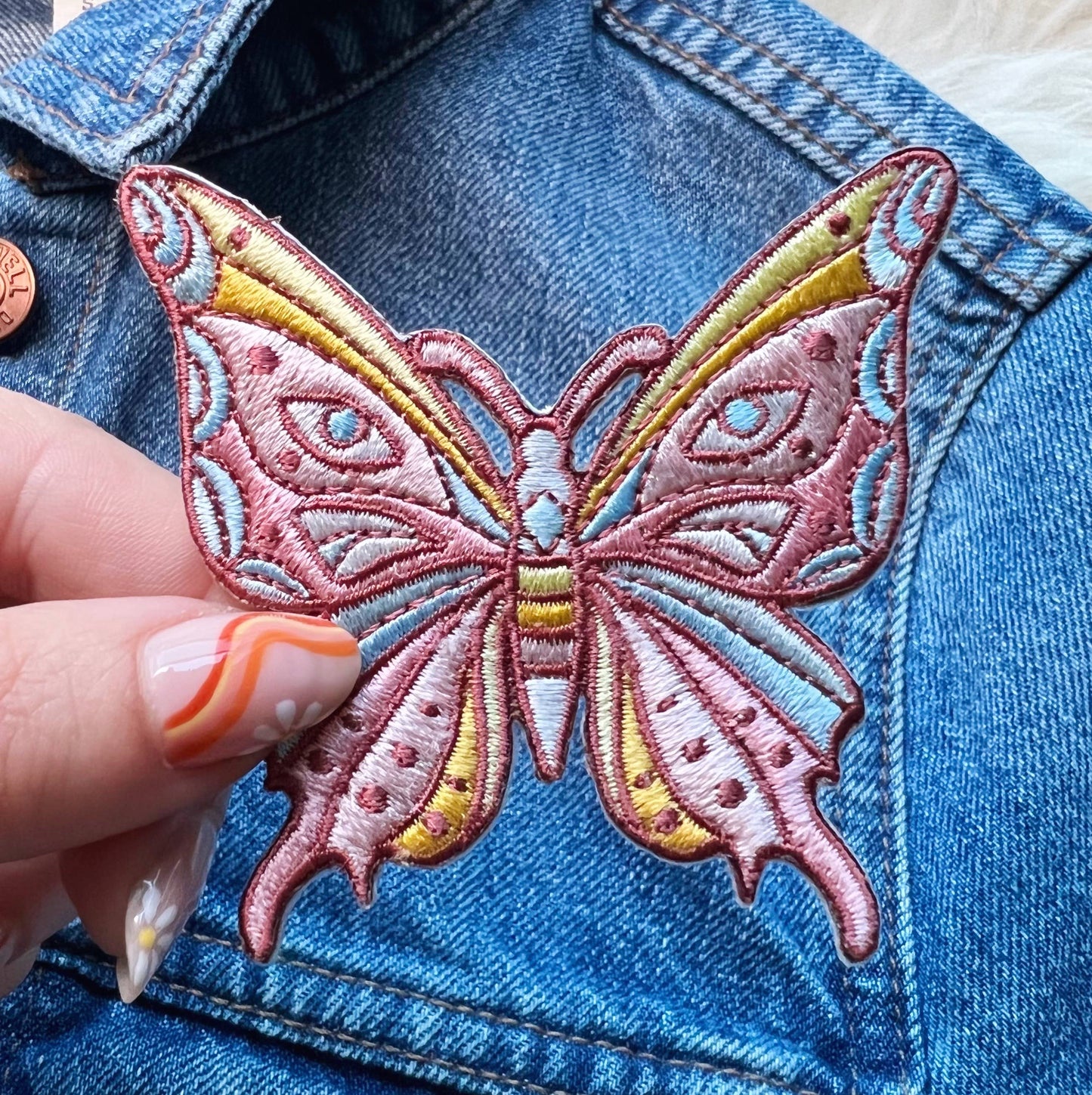 Sommerfugl Brodert Strykemerke