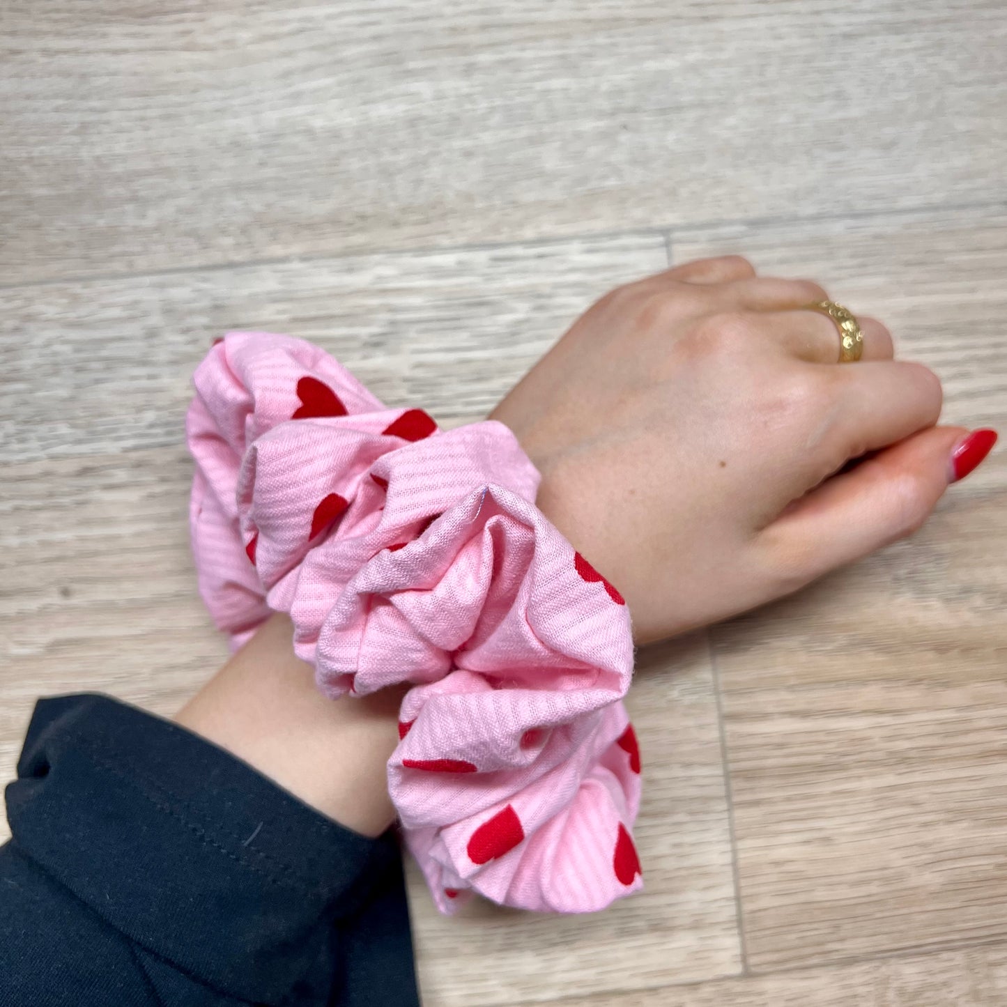 XL hårstrikk med hjerter