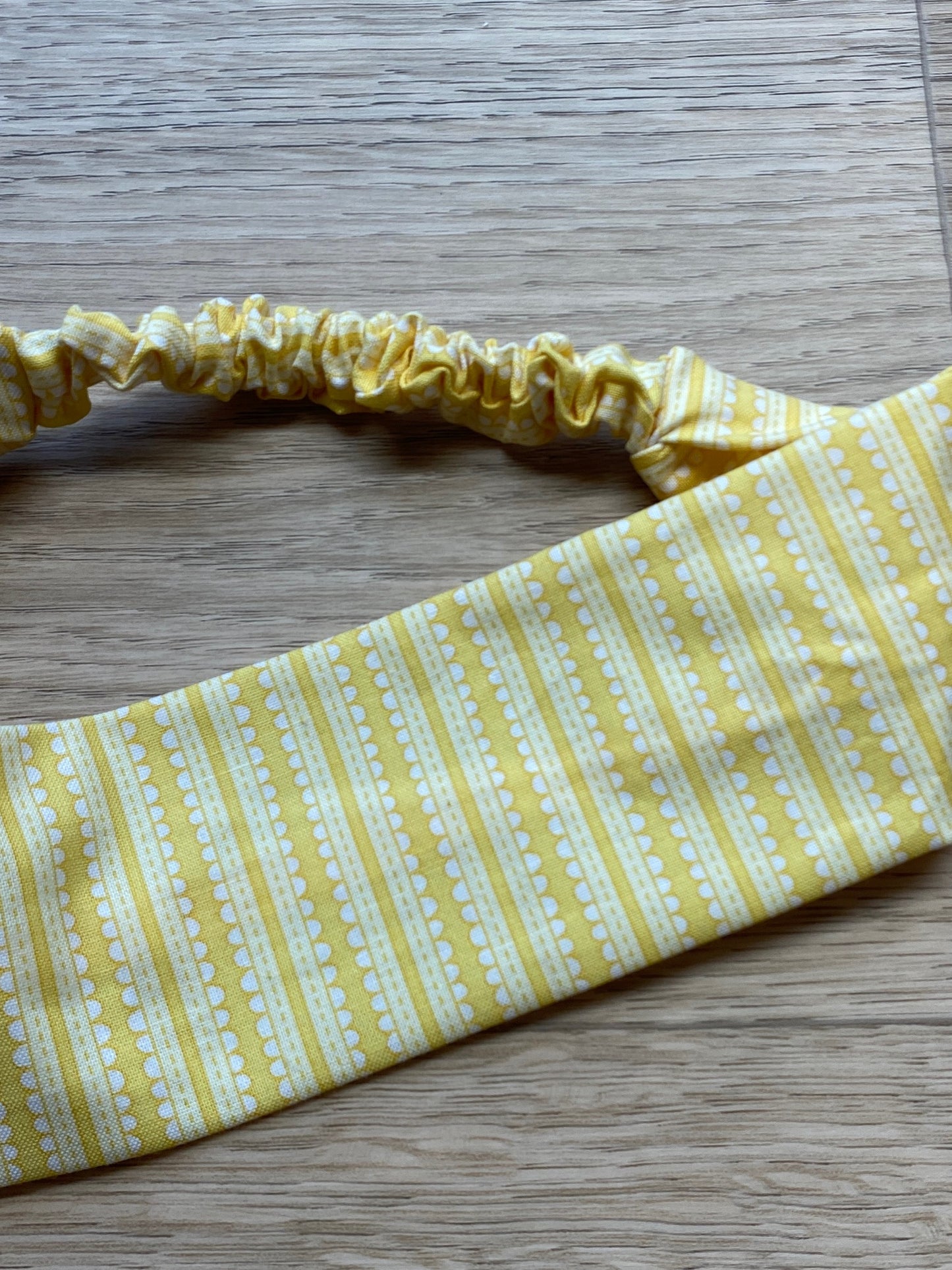 Hårbånd med gule striper