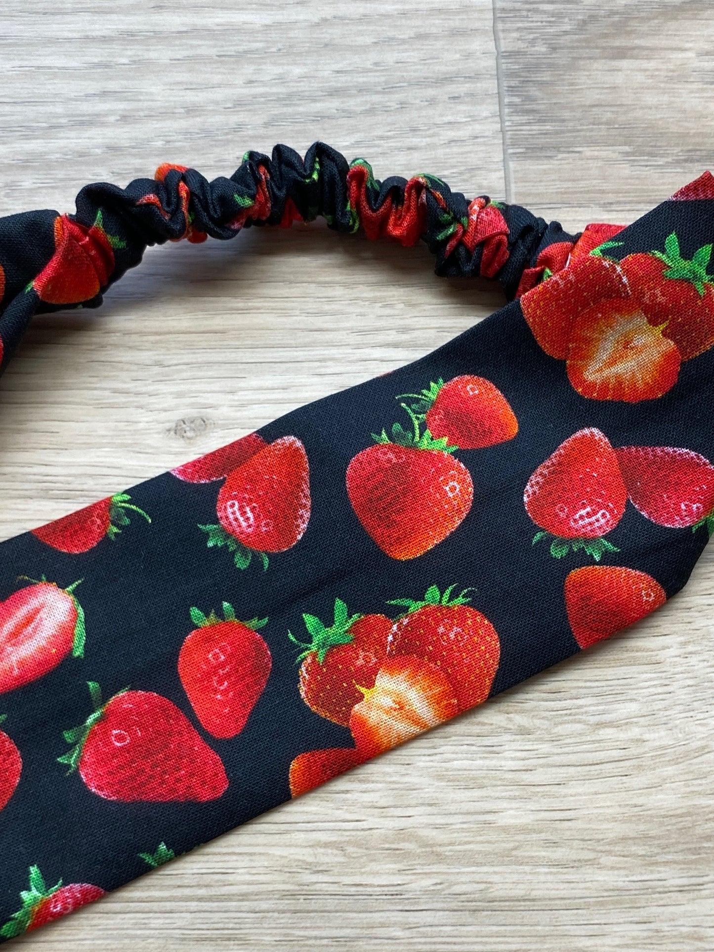 Hårbånd med jordbær