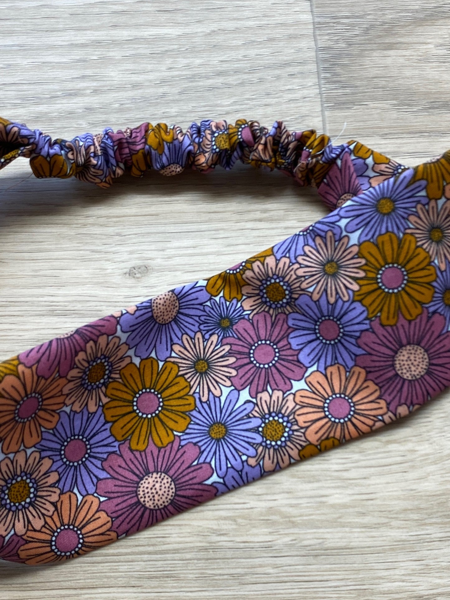 Hårbånd med tusenfryd