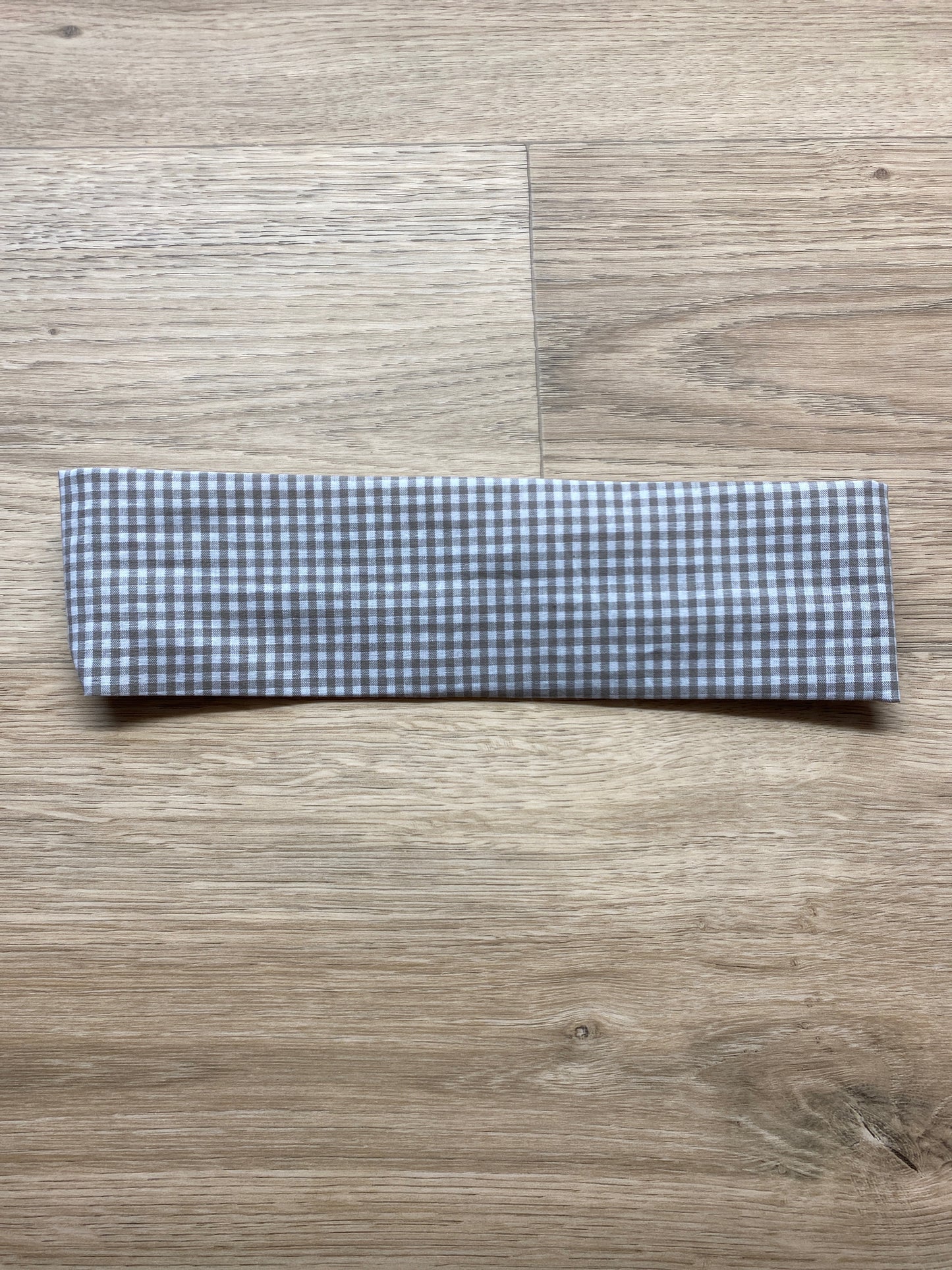 Hårbånd med grå ruter