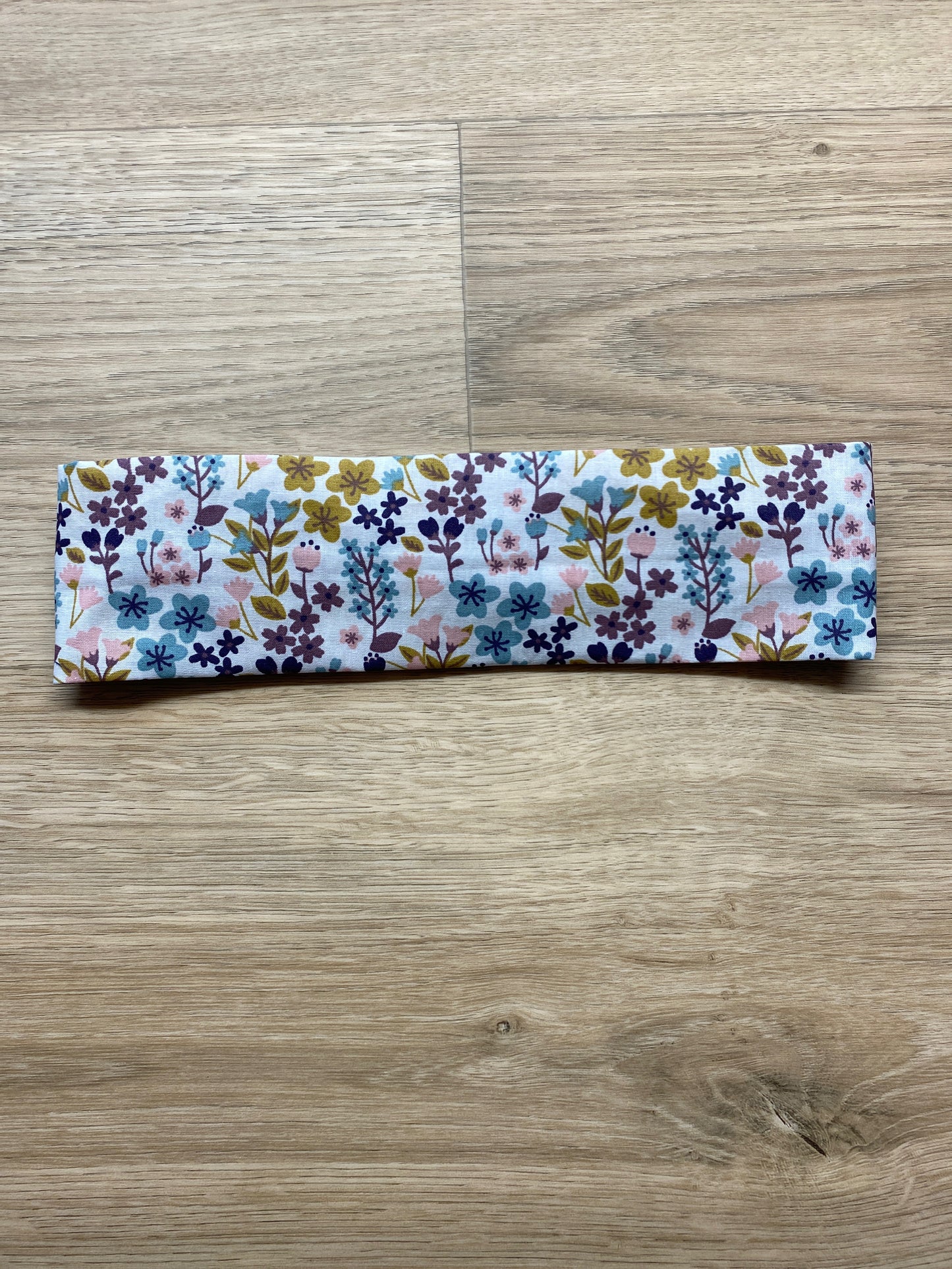 Hårbånd med blomster