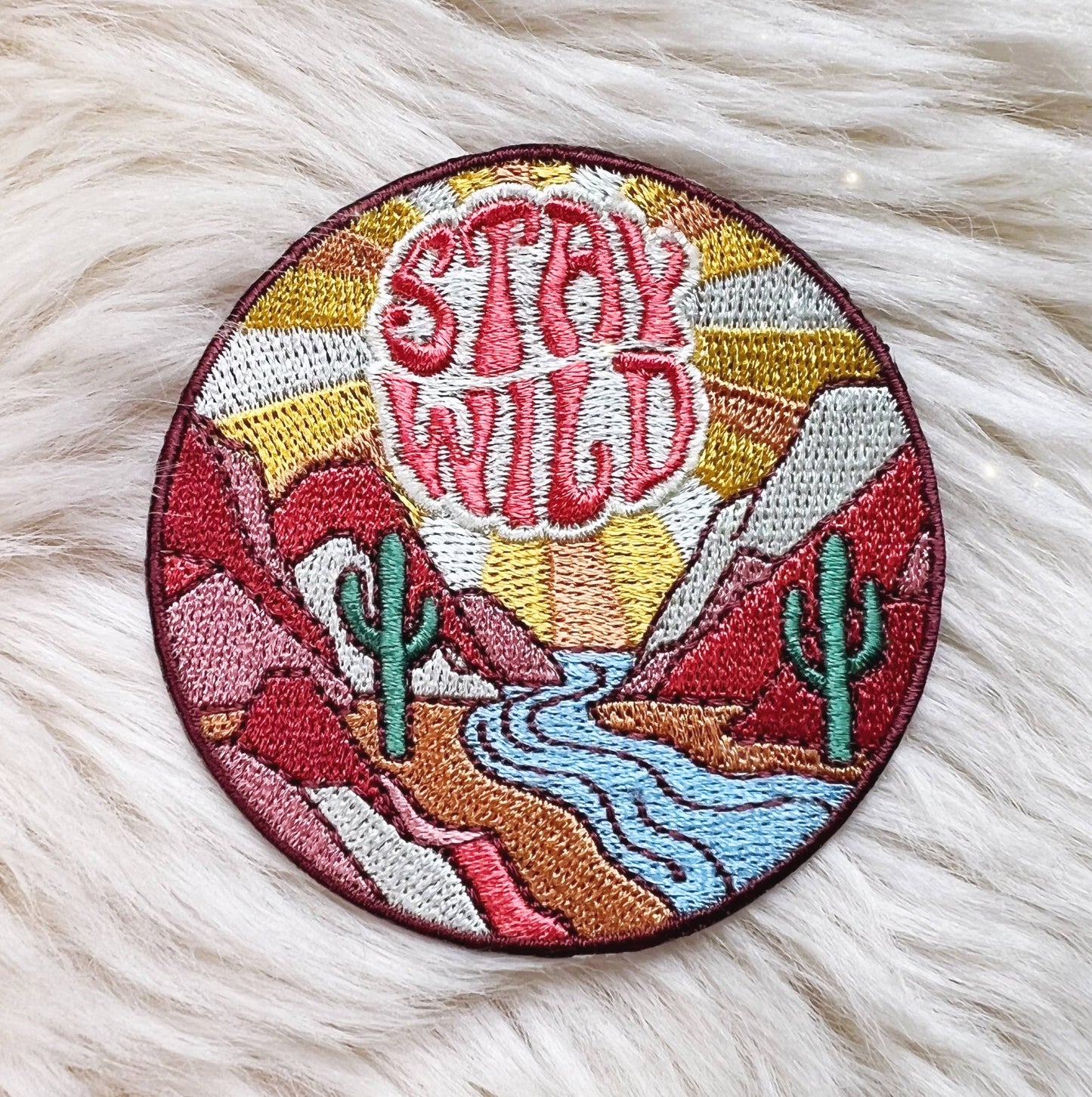 Stay Wild Brodert Strykemerke