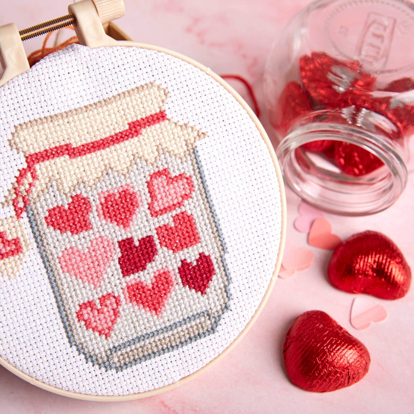 Jar Of Hearts - Korssting Broderisett